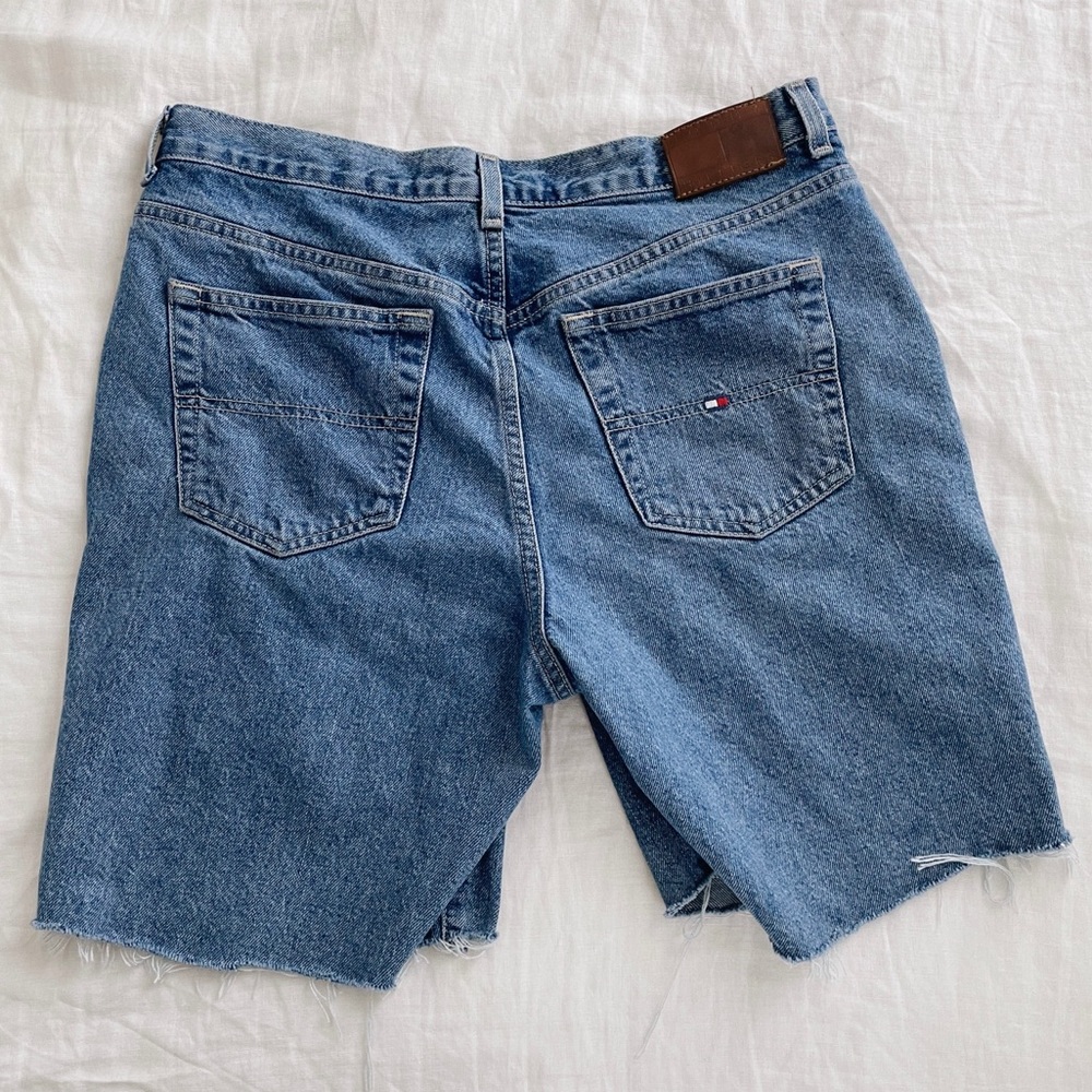 Vintage Tommy Hilfiger Cut-Off Shorts / Size 10 - Picture 2 of 4